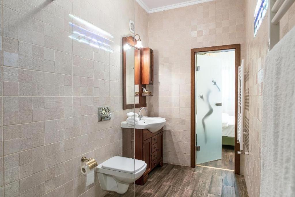 Oasis Historic Central House Bukareszt Zewnętrze zdjęcie